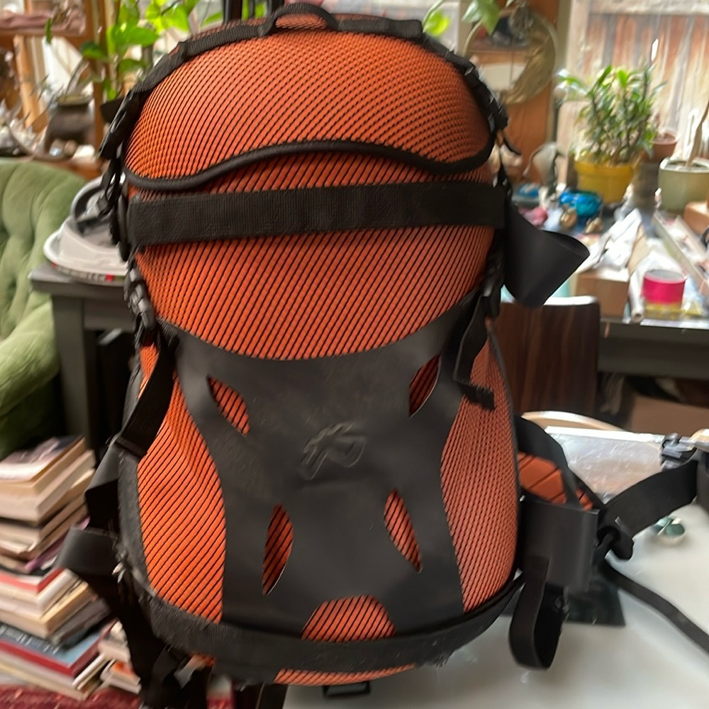 Bobble-E Small Backpack - image 2